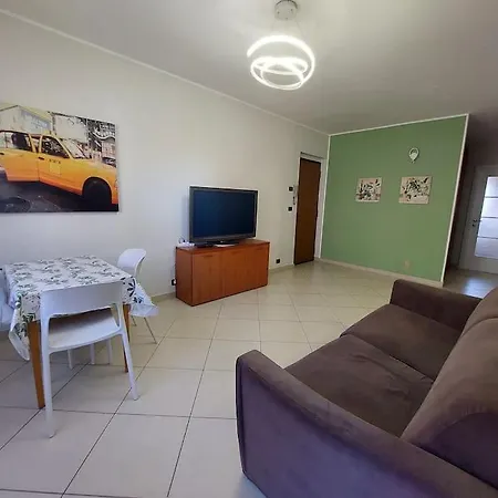 Gru House Family شقة